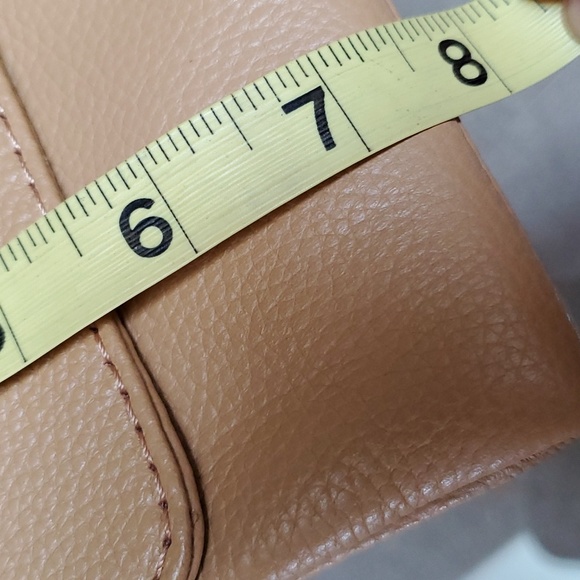 Calvin Klein camel multi compartment crossbody - Picture 14 of 15